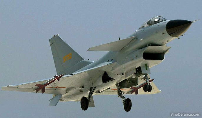 Китайский многоцелевой истребитель Чэнду J-10 Китайский многоцелевой истребитель Чэнду J-10