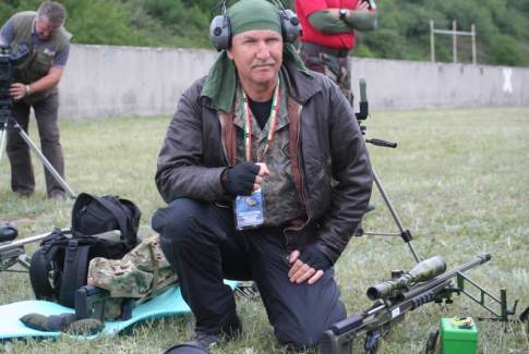 Дмитрий Едалин, офицер ЦСН ФСБ на 11-м чемпионат мира среди полицейских и военных снайперов с винтовкой винтовкой Т-5000. Фото Сергея Челнокова Дмитрий Едалин, офицер ЦСН ФСБ на 11-м чемпионат мира среди полицейских и военных снайперов с винтовкой винтовкой Т-5000. Фото Сергея Челнокова