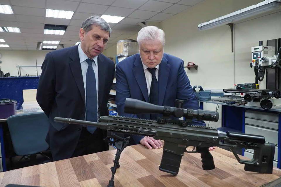 В преддверии Дня оружейника, завод винтовок ORSIS с рабочим визитом посетил Сергей Миронов, председатель Политической партии СПРАВЕДЛИВАЯ РОССИЯ
